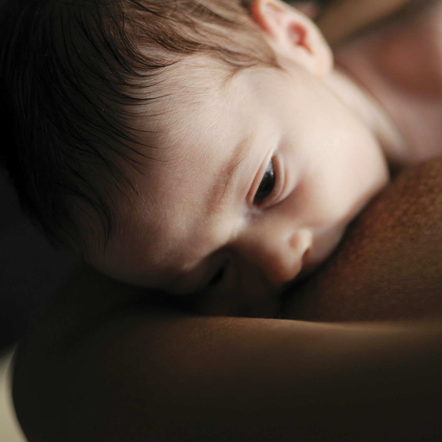 Le rôle du papa dans l'allaitement : conseils et témoignages